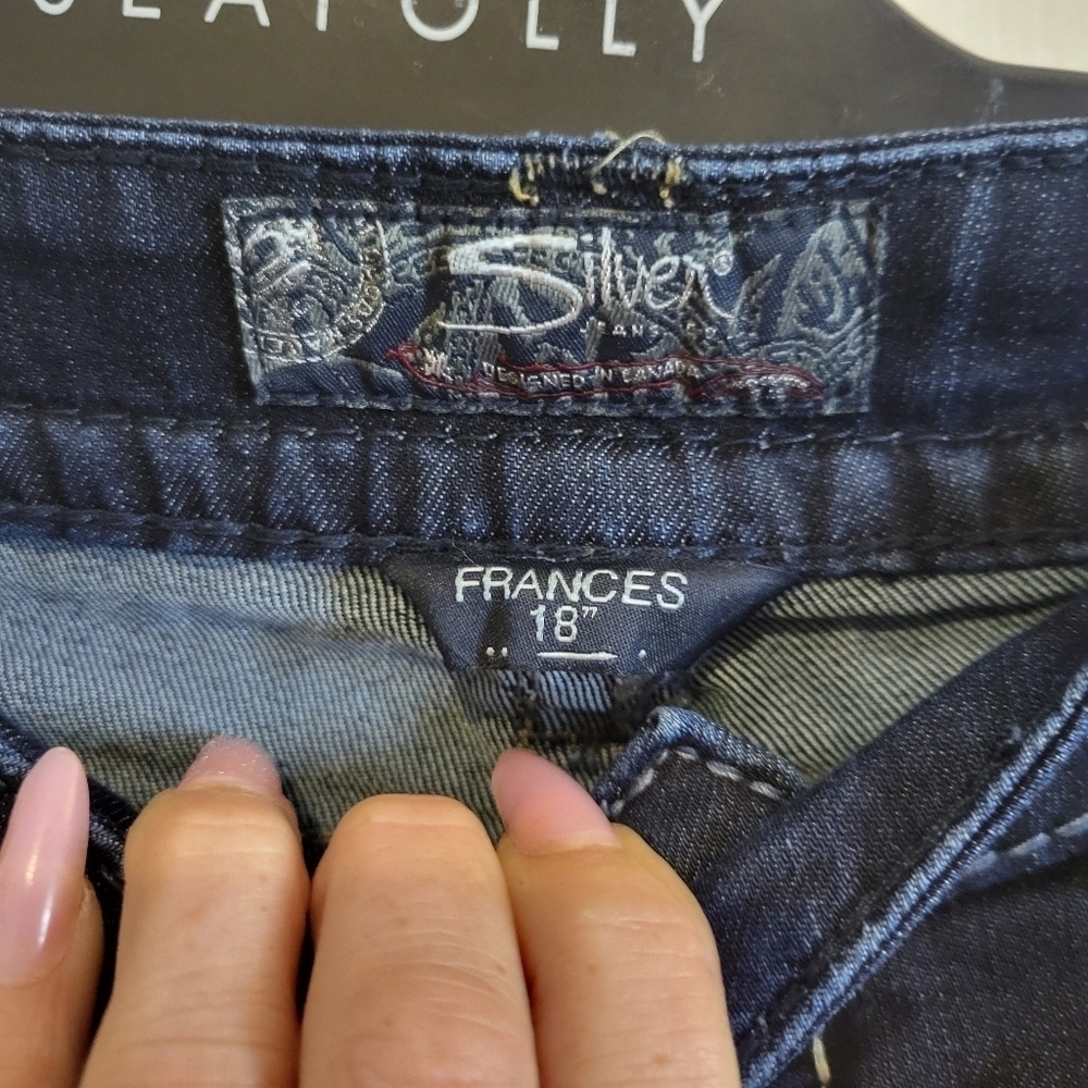 #364 Silver Jeans - Picture 3 of 4